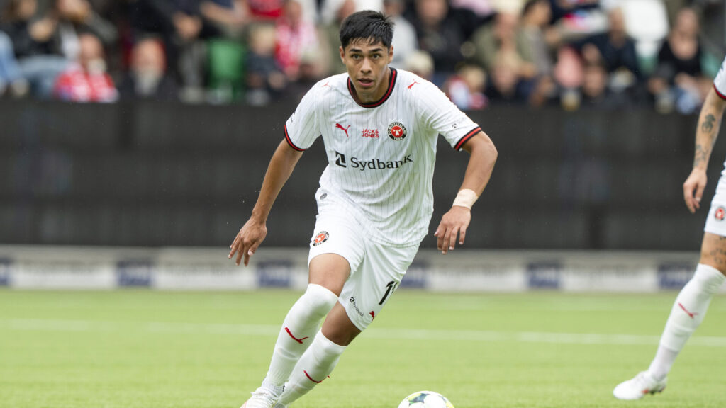Dario Osorio i aktion for FC Midtjylland inden salget til Crystal Palace