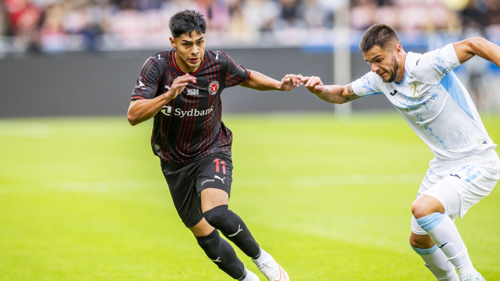 Darío Osorio i kamp for FC Midtjylland