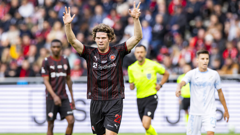 Mads Bech Sørensen under en kamp for FC Midtjylland