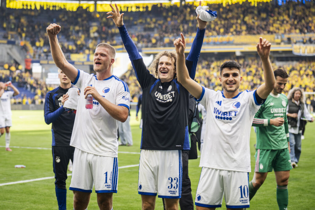 Andreas Cornelius, Axel Kral og MOhamed Elyounoussi jubler efter sejren over Brøndby i Superligaen den 20. september 2026.