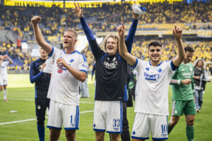 Andreas Cornelius, Axel Kral og MOhamed Elyounoussi jubler efter sejren over Brøndby i Superligaen den 20. september 2026.