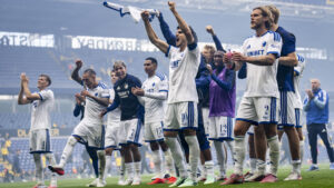 FC København-spillere fejre derbysejren på Brøndby Stadion