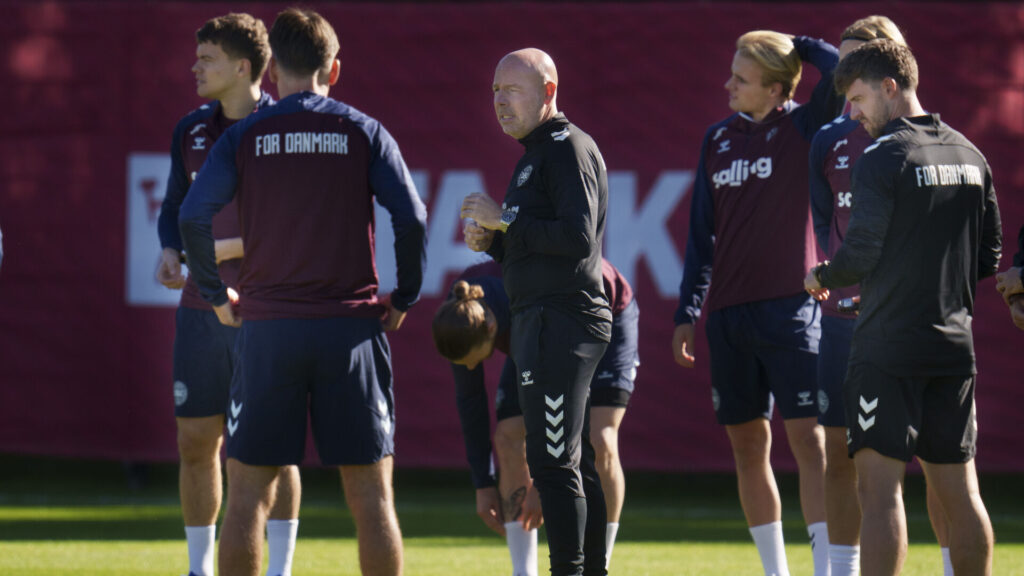 Brian Riemer til landsholdstræning.