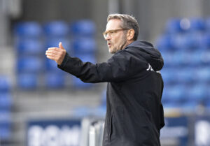Thomas Thomasberg under Superligaopgøret mellem OB og Randers den 13. september.
