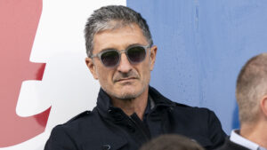 Adolfo Sormani med solbriller.