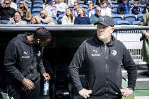 Randers-cheftræner Rasmus Berthelsen under Superligakampen mod FCK den 17. maj 2026.