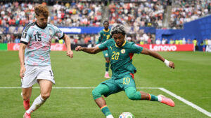 Ibrahim Mbaye skifter til Aston Villa