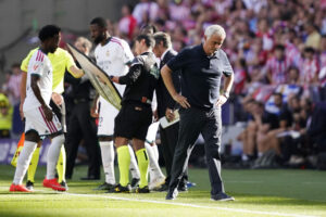 José Mourinho under opgøret mod Atletico Madrid i La Liga den 20. september 2026.