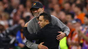 Xavi Hernández og Jürgen Klopp