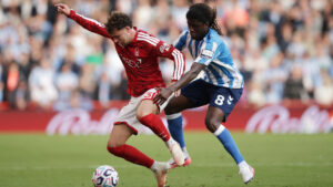 Caleb Yirenkyi i aktion for Coventry City