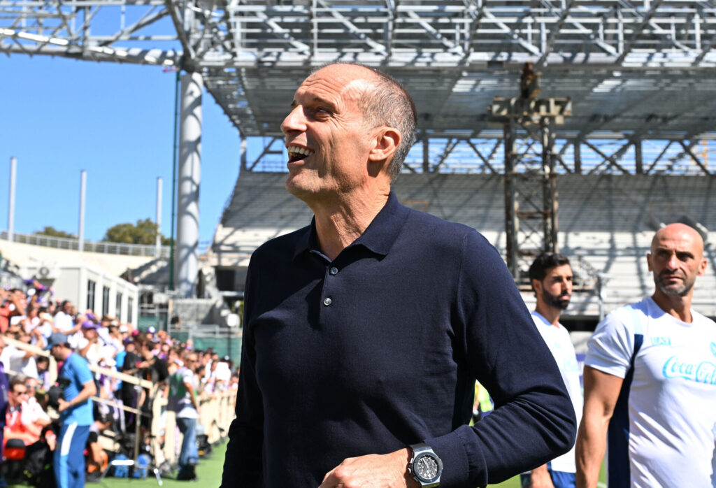 Massimiliano Allegri inden Napolis kamp mod Fiorentina.
