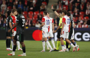 Slavia Prag, Lens