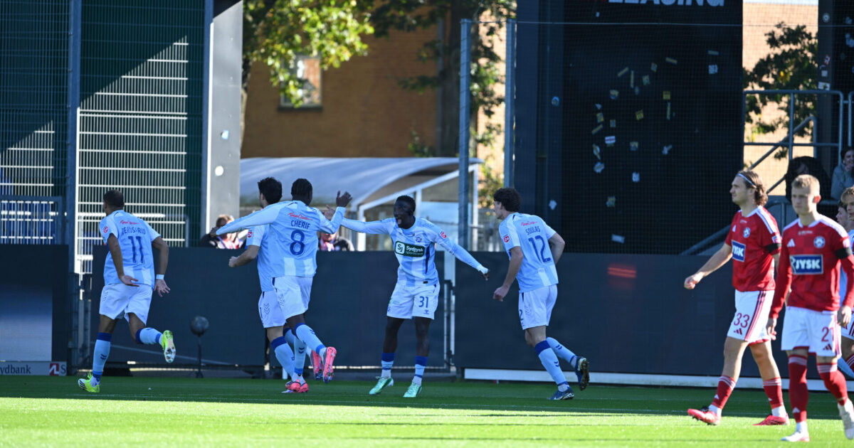 LIVE: Chokstart: Scorer efter blot 13 sekunder og udgår skadet Foto: Søren Gylling/Ritzau Scanpix