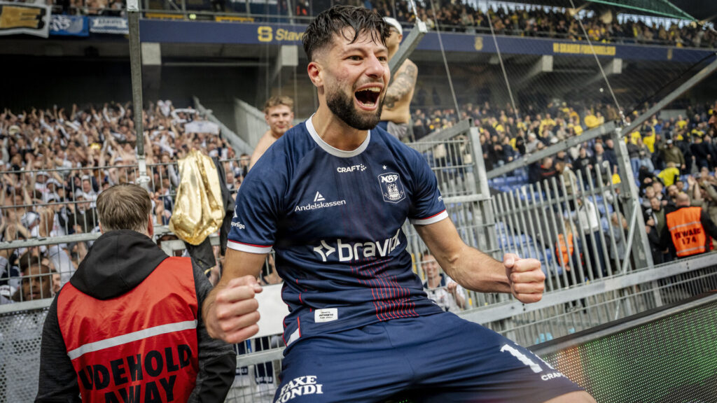 Kevin Yakob fejrer mesterskabet
