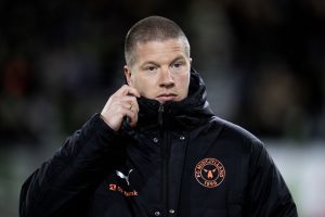 Mike Tullberg i en FC Midtjylland-jakke