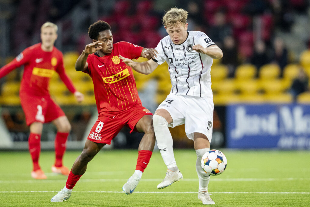 Mario Dorgeles i duel med Oliver Sørensen.