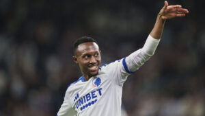 Thapelo Maseko i aktion for FC København