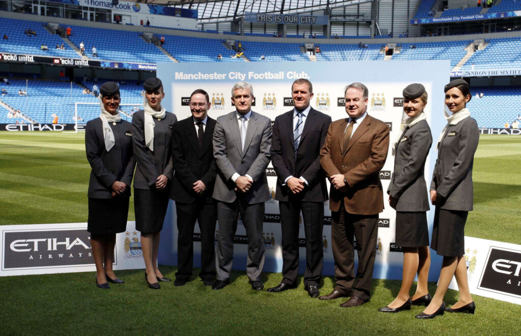 Etihad Airways blev præsenteret i Manchester City
