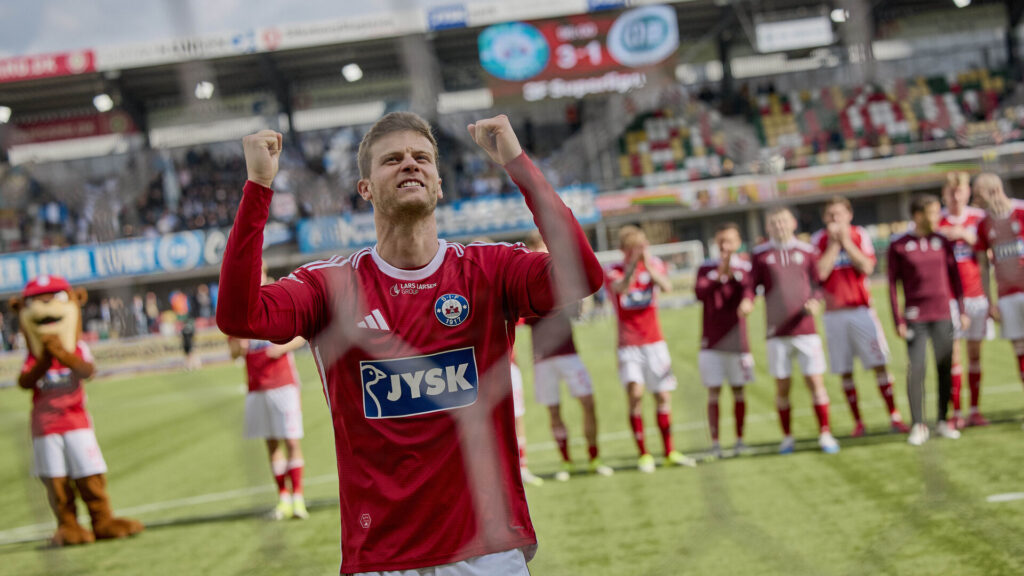 Pedro Ganchas jubler efter en Silkeborg-sejr