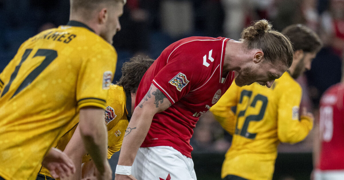 Hård Høgh-kritik: En målscorer uden mål Nations League: Danmark - Wales Det danske fodboldlandshold spiller Nations League-turnering i Parken. Kasper Høgh ærger sig over en brændt chance.