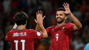 Portugal-spillere jubler over mål mod NOrge.