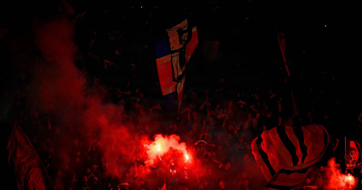 Medie: Barcelona anmelder PSG for aggressiv tifo Foto: Julien De Rosa/AFP/Ritzau Scanpix