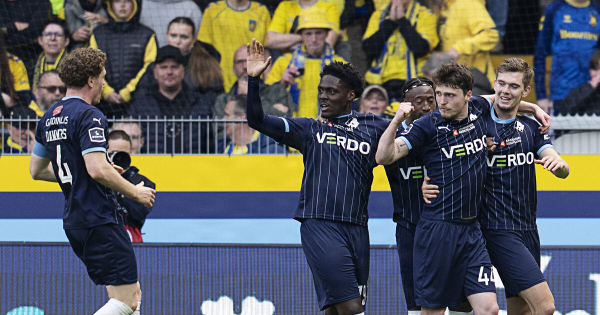 Ville væk fra Randers: Skulderen gik af led i dramatisk debut Foto: Claus Bech/Ritzau Scanpix