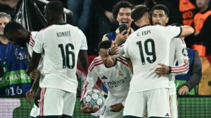 Real Madrid efter en scoring mod AS Roma