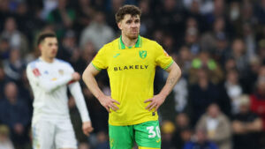 Mathias Kvistgaarden i kamp for Norwich.