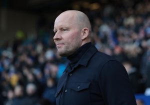Henrik Pedersen smiler.