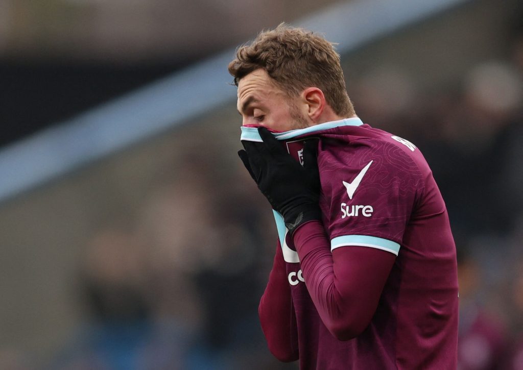 Jacob Bruun larsen i kamp for Burnley.