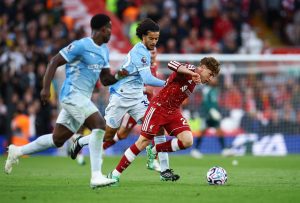 Kamp mellem Manchester City og Liverpool.