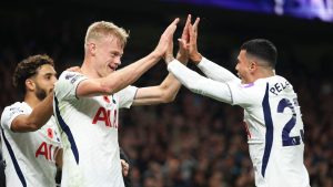 Tottenham-spillere jubler