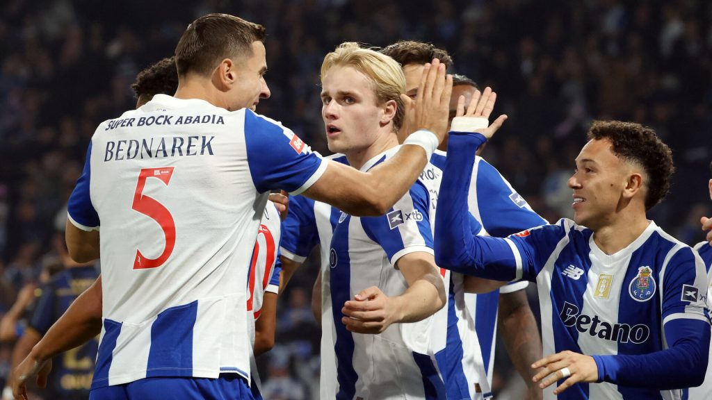 Victor Froholdt for FC Porto