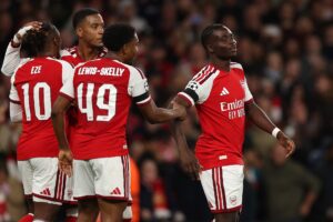 Arsenal-spillerne jubler.