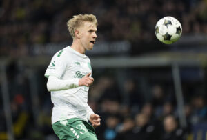 Lukas Emil Kirkegaard i kamp for Viborg FF.
